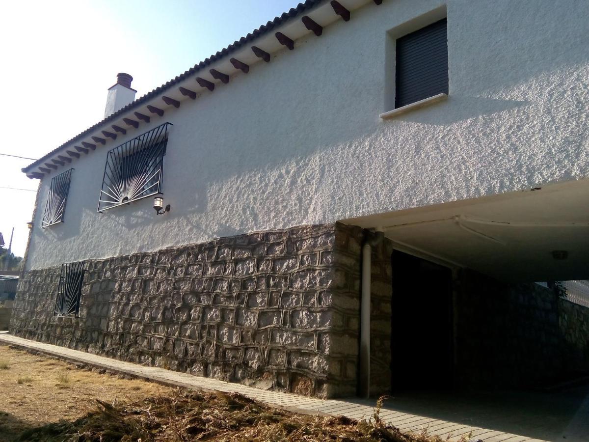 Вілла El Magnolio Santa Cruz de Pinares Екстер'єр фото