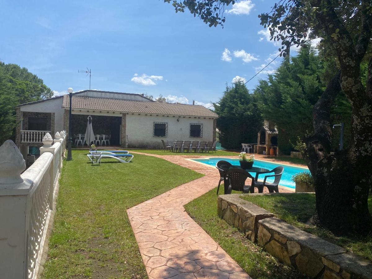 Вілла El Magnolio Santa Cruz de Pinares Екстер'єр фото